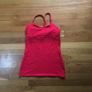 Lululemon power pose Y tank